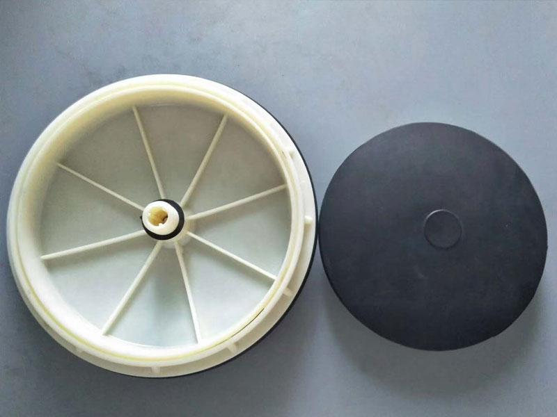 盤(pán)式曝氣器